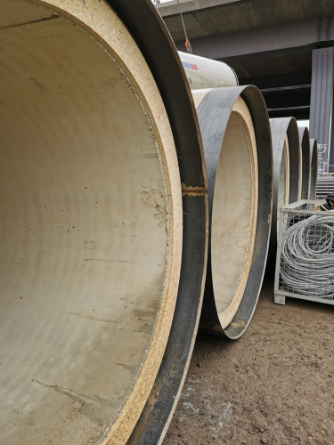 Abbildung 3 Betonrohrabschnitte Im Rundprofil Mit Pressspandaemmung